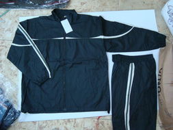 福州榮登貿易 雪克套網布男套裝貨源充足，覆蓋鞋帽、服飾、童裝零售與批發